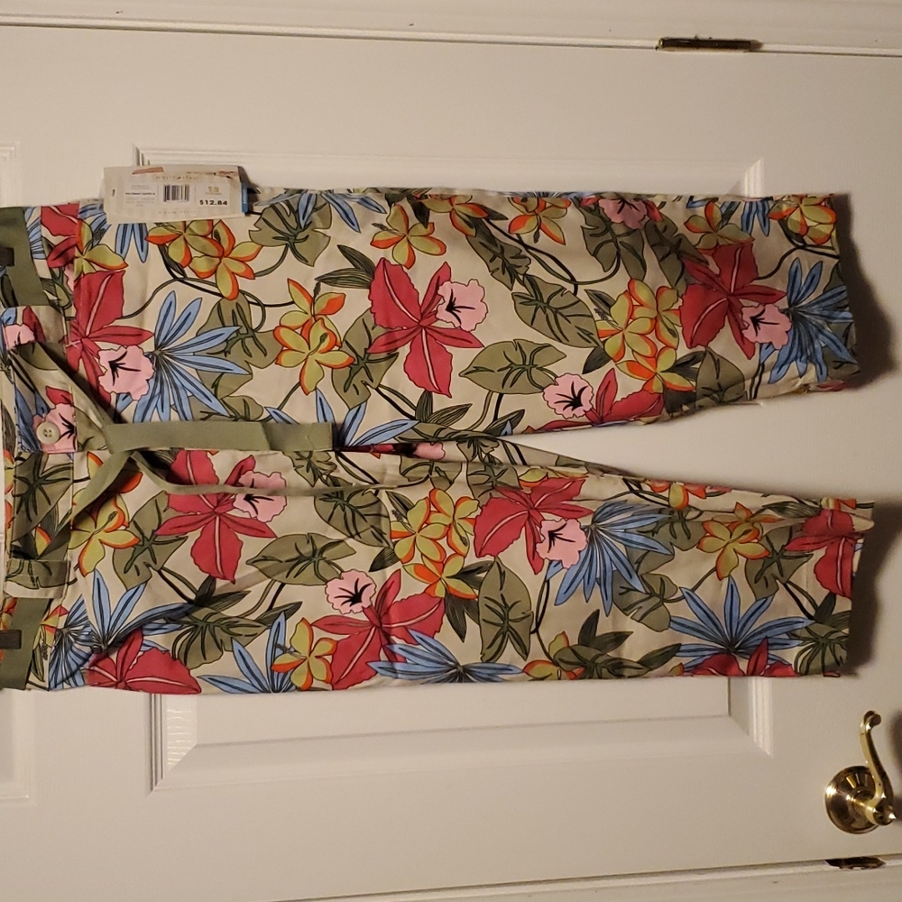White Stag Tropical Print Capris